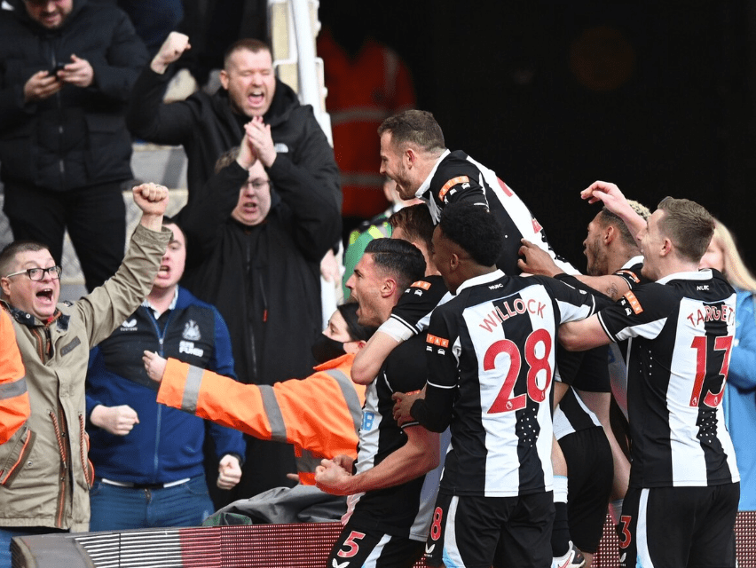 九游 -洛杉矶快船迎英超关键赛，集结日内部沟通，媒体盛赞，医务组通报恢复 